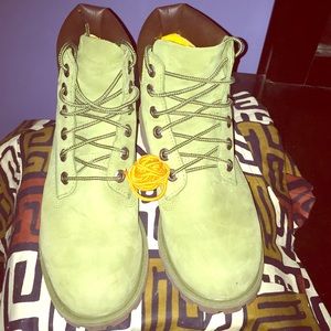 Timberland Shoes - Timberland Youth Sz. 6.5 EUC Timberland Shoes - Timberland Youth Sz. 6.5 EUC